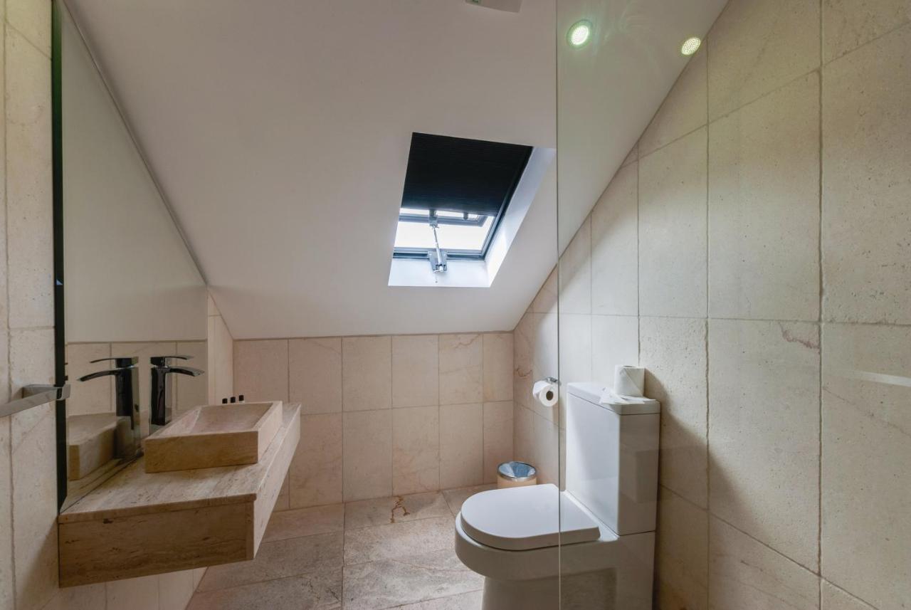 Base Serviced Apartments - Sir Thomas Street Liverpool Exterior foto